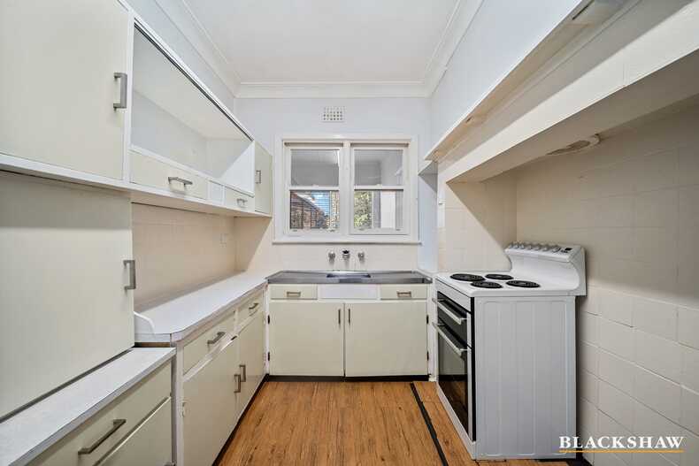 30 Hirst Avenue Queanbeyan