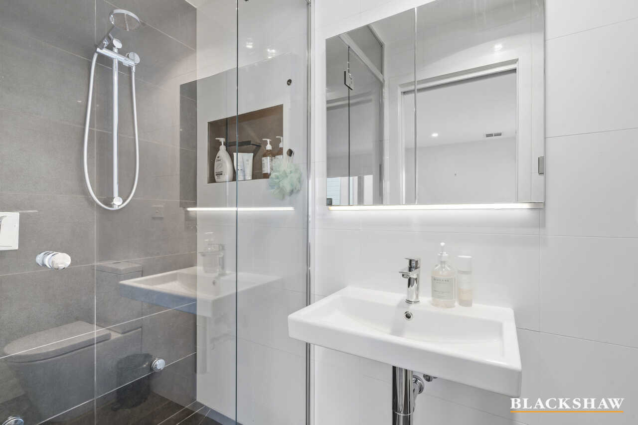 50/33 Braybrooke Street Bruce
