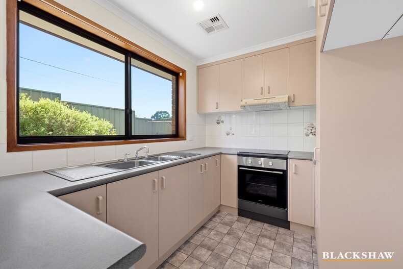 1/8 Wilson Street Queanbeyan