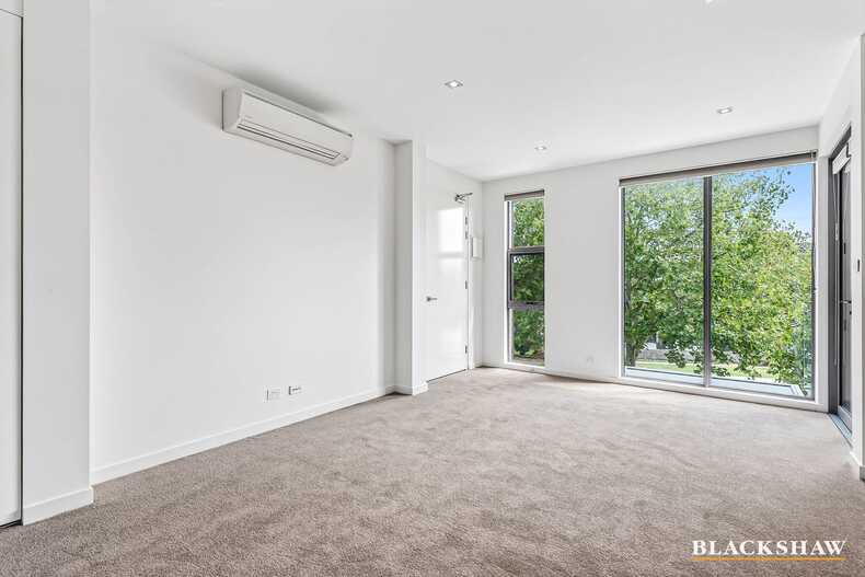 10/143 Blamey Crescent Campbell