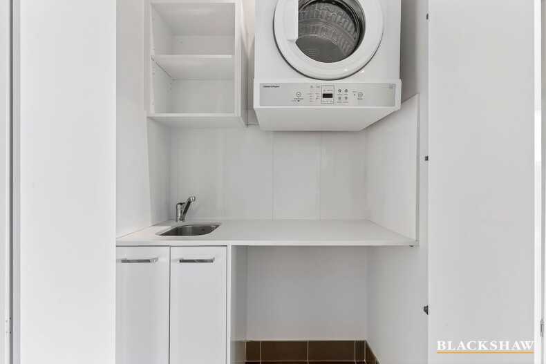 10/143 Blamey Crescent Campbell