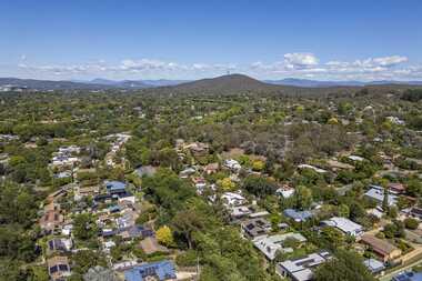 44 Mackennal Street Lyneham
