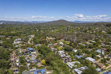 44 Mackennal Street Lyneham