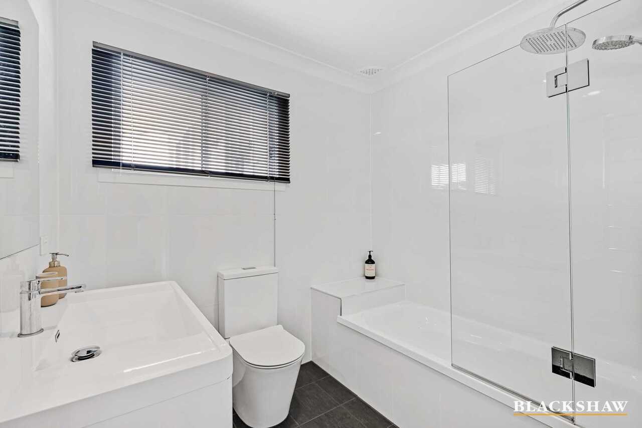 48 Calton Road Batehaven