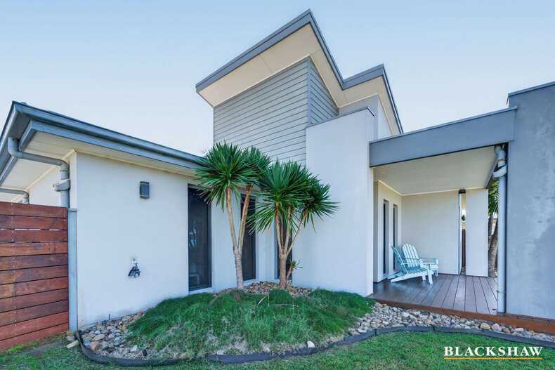 6 Bagarin Avenue Tomakin