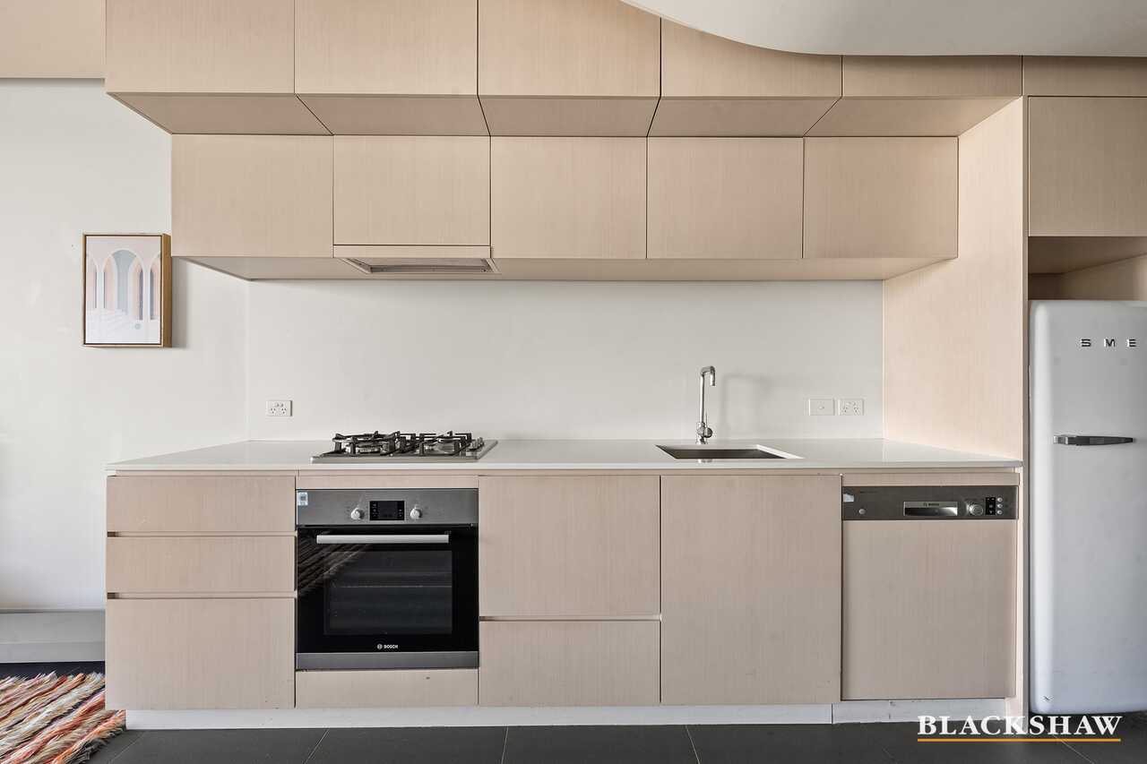 Level 4/411/25 Edinburgh Avenue City