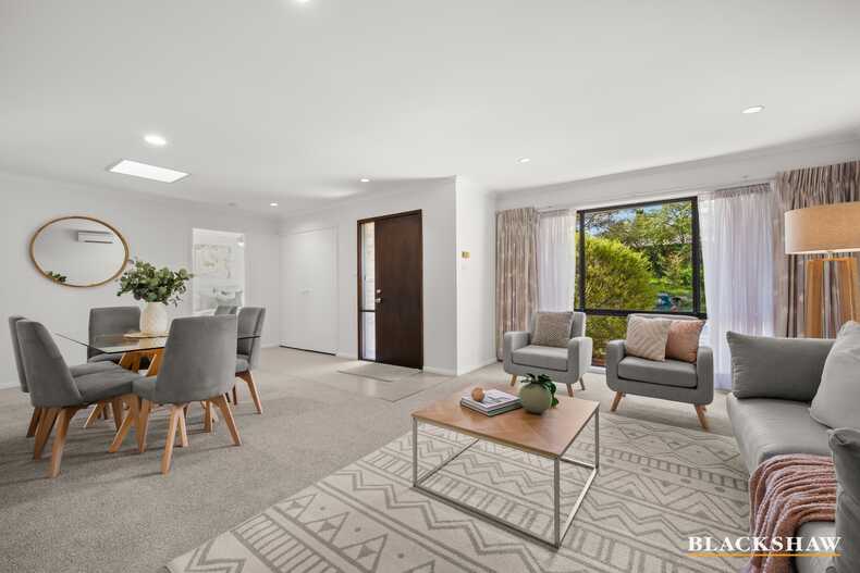 2/6 Gladman Close Isaacs