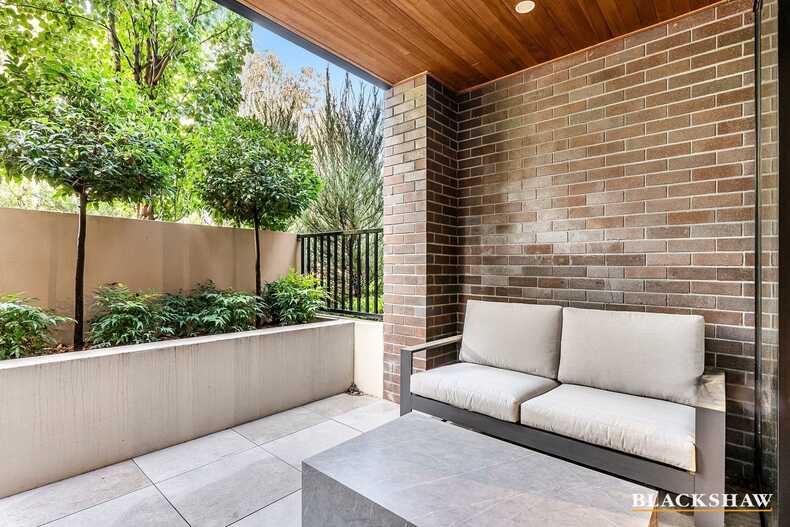 2/7 State Circle Forrest