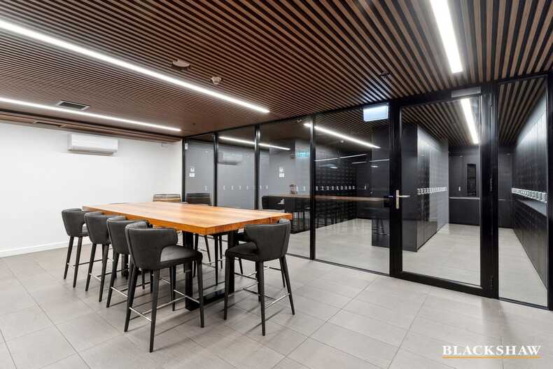 2/7 State Circle Forrest