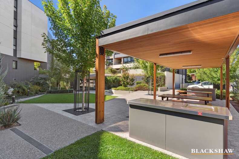 2/7 State Circle Forrest