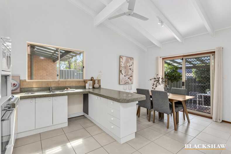 12 Bonrook Street Hawker