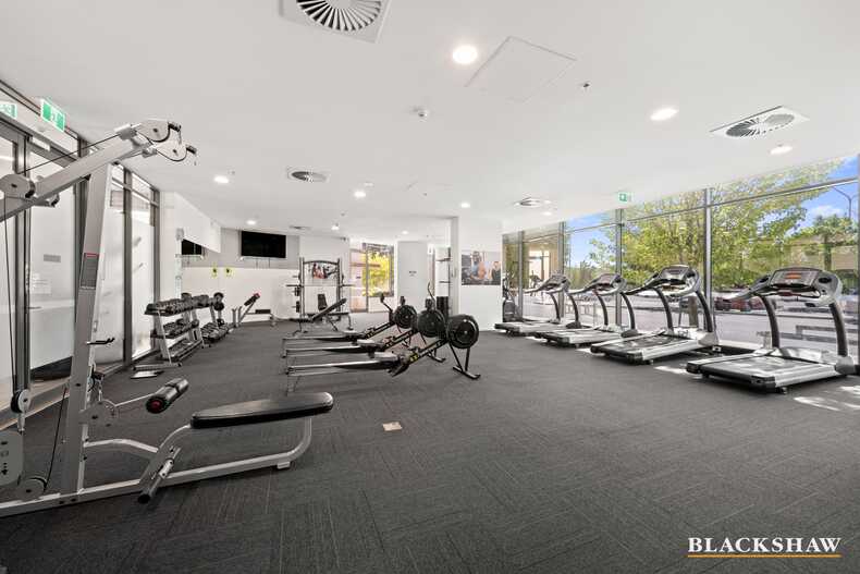 282/7 Irving Street  Phillip