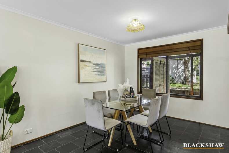 6 McArthur Place Latham