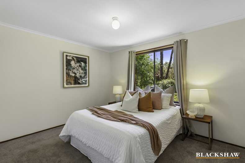 6 McArthur Place Latham