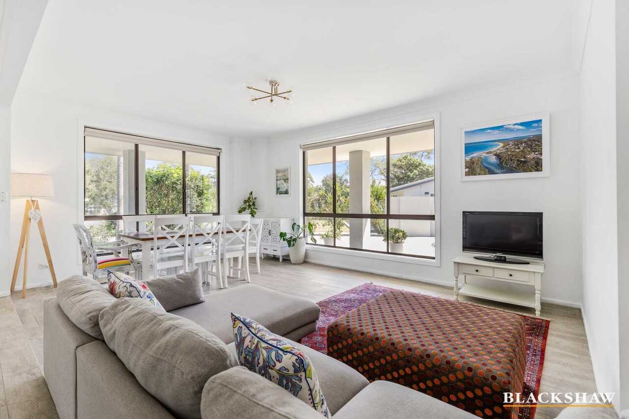 12 Larmer Close Broulee