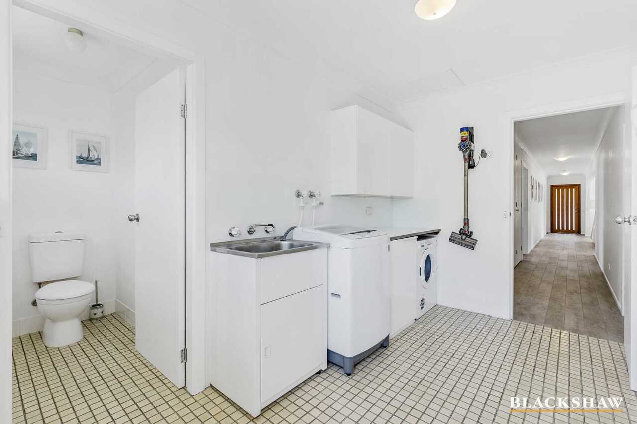 12 Larmer Close Broulee