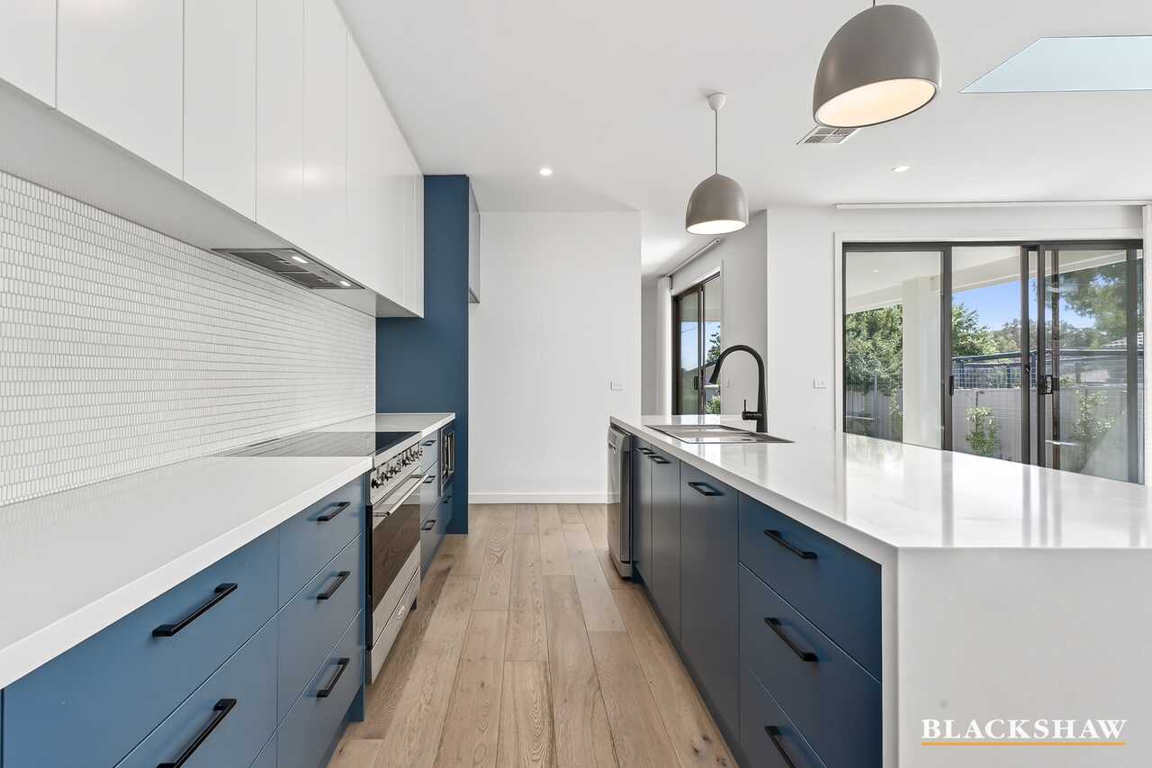 10 Perry Drive Chapman