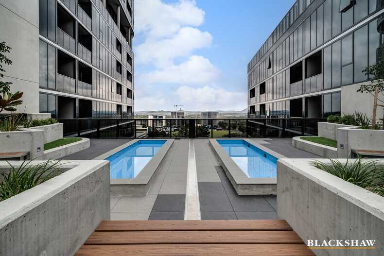 2301/15 Bowes Street  Phillip