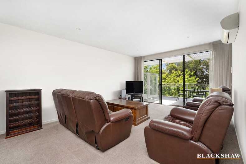 148/56 Eyre Street Kingston