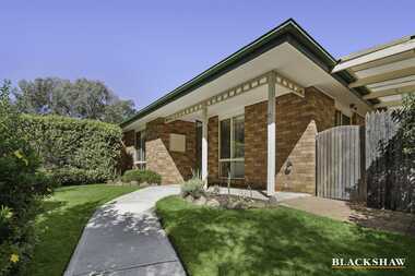 6 Randall Close Dunlop