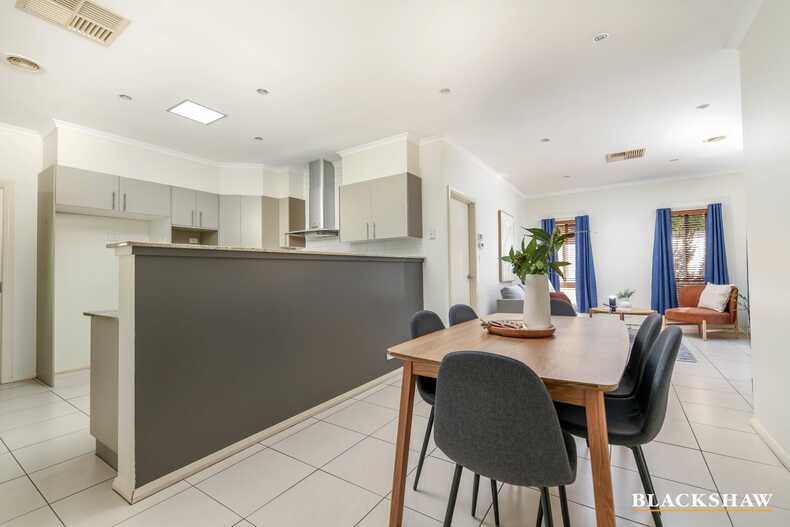 1/12 Redwater Place Amaroo