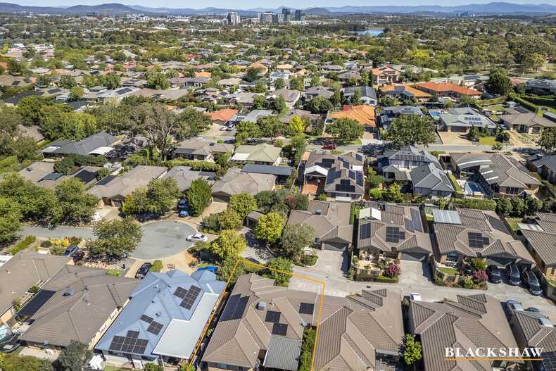 1/12 Redwater Place Amaroo