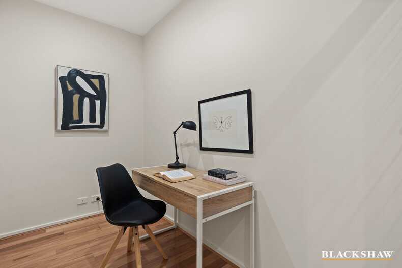 10/44 Tishler Street Wright