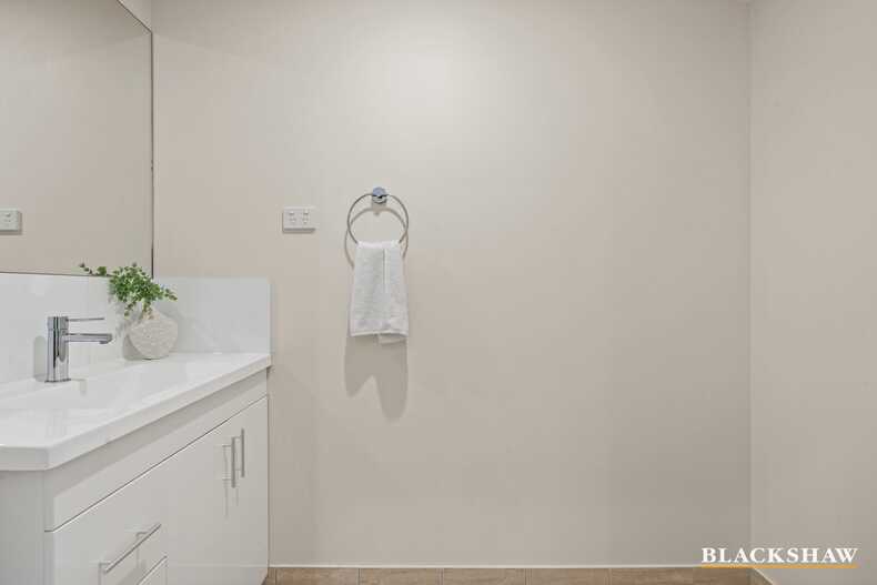 10/44 Tishler Street Wright