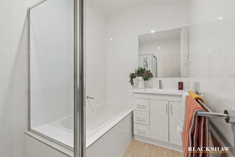 10/44 Tishler Street Wright