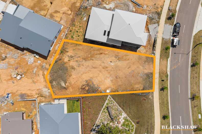 3 Kaneff Street Macnamara