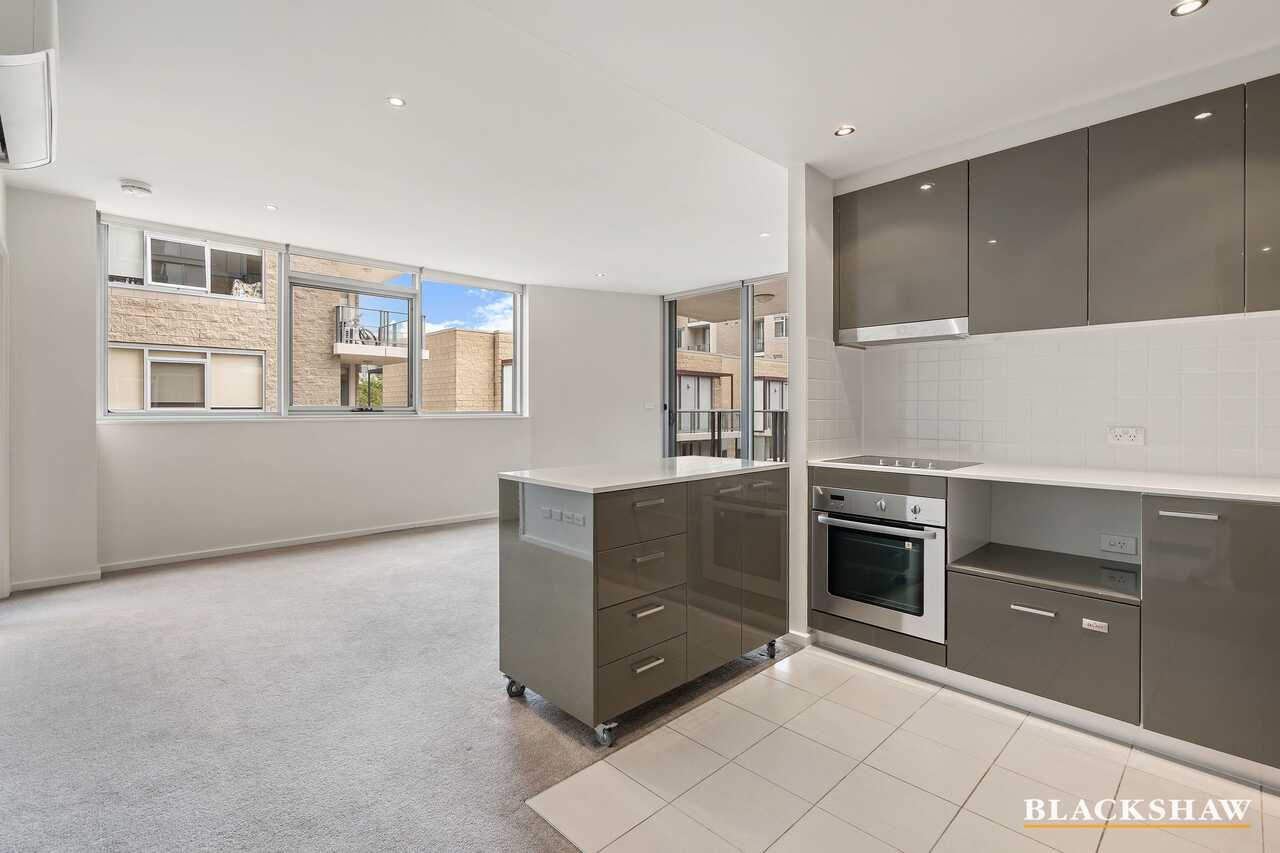 16/3 London Circuit City