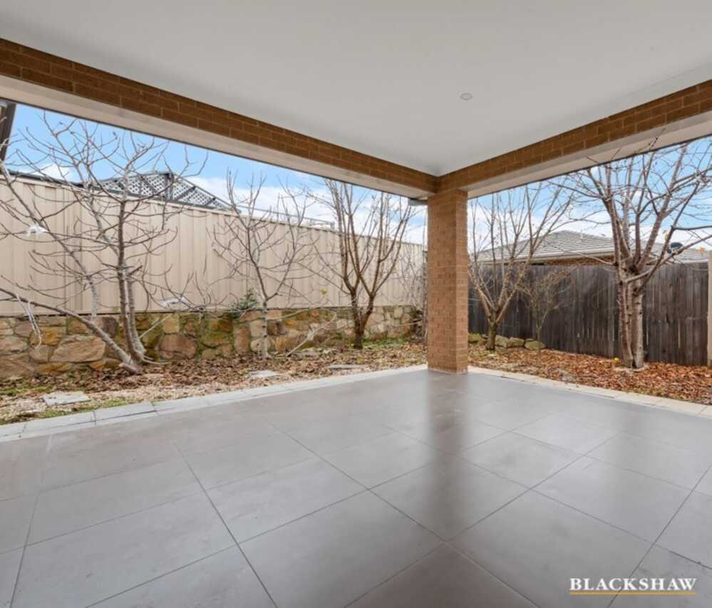 35 Pearl Gibbs Circuit Bonner