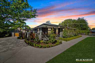 5 Hosking Place Melba