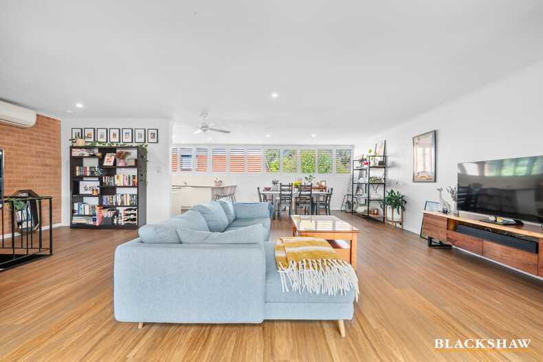 4/8 Longerenong Street Farrer