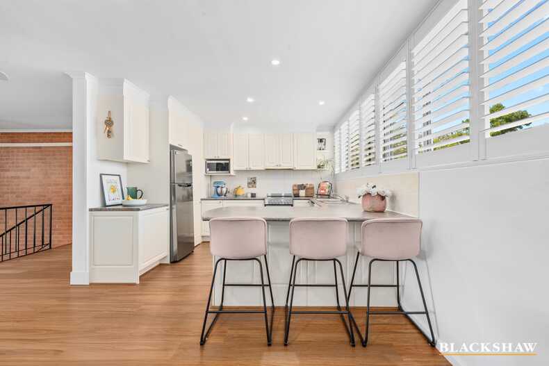 4/8 Longerenong Street Farrer