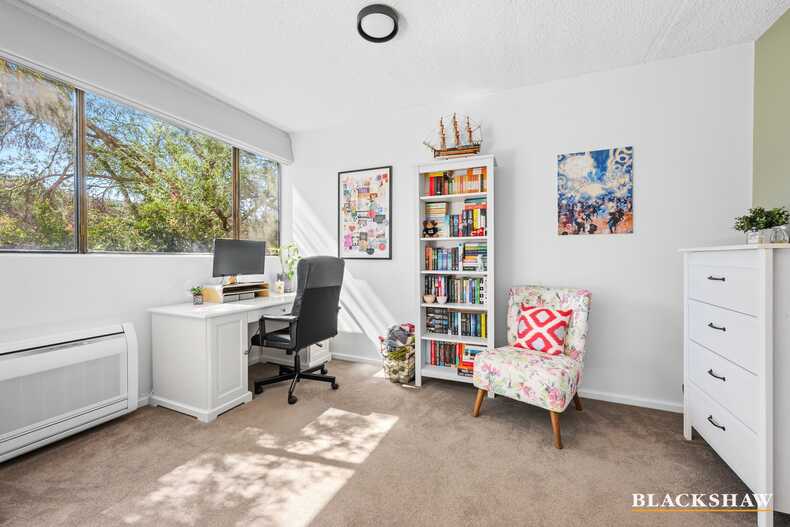 4/8 Longerenong Street Farrer