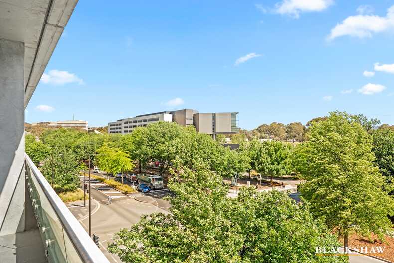 226/1 Kalma Way Campbell