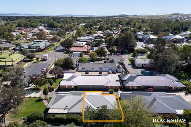 6/50 Ellendon Street Bungendore