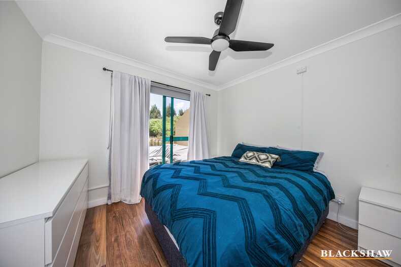 49/53 McMillan Crescent Griffith