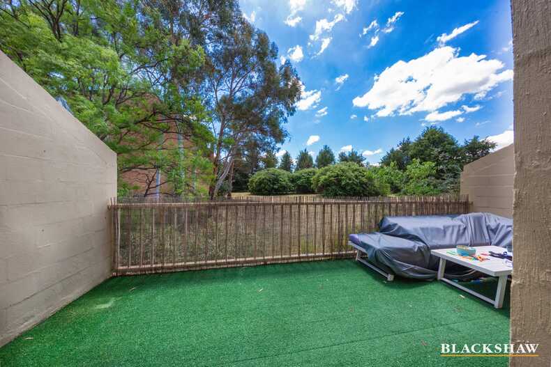 49/53 McMillan Crescent Griffith