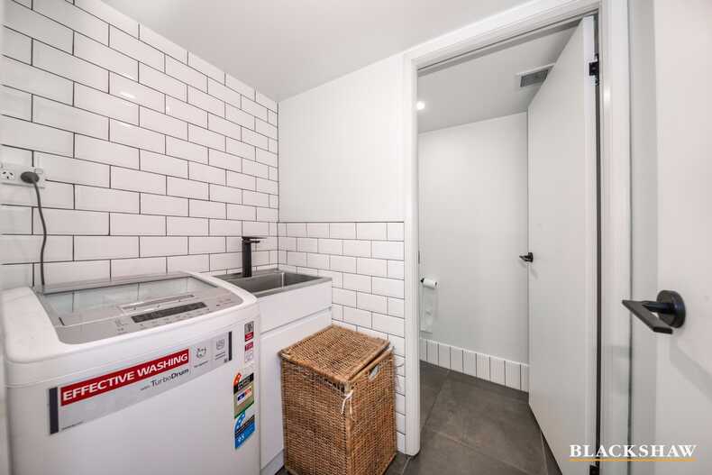 49/53 McMillan Crescent Griffith