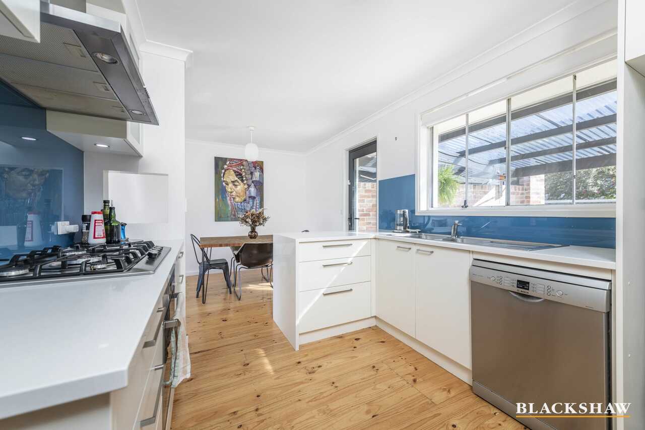 62a Blackman Crescent Macquarie