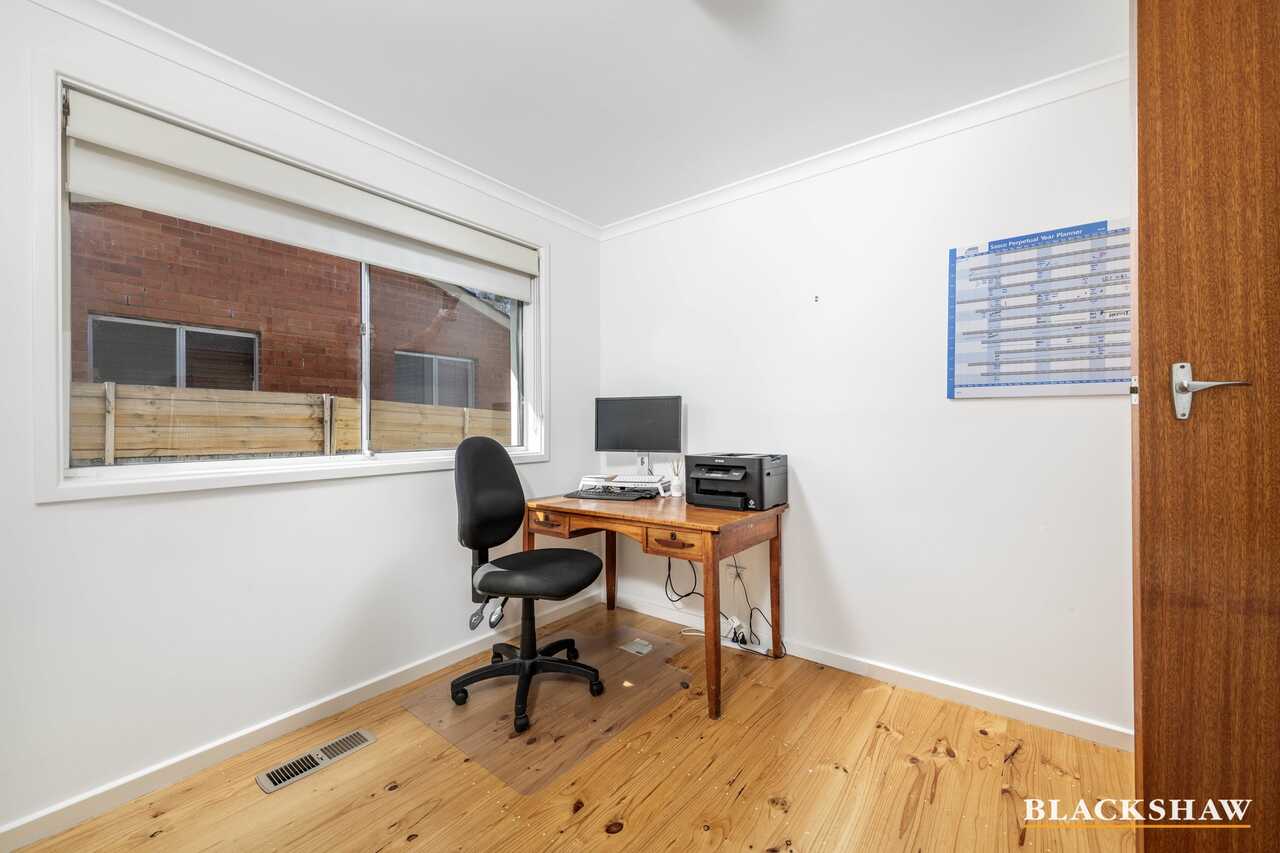 62a Blackman Crescent Macquarie