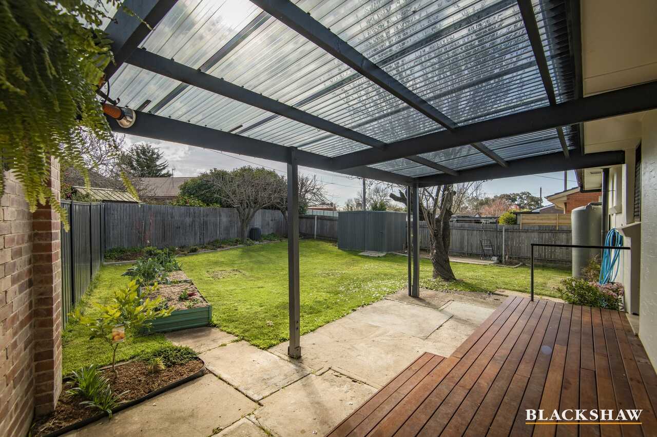 62a Blackman Crescent Macquarie