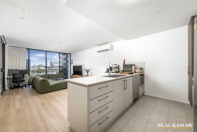 94/11 Irving Street Phillip 94/11 Irving Street Phillip