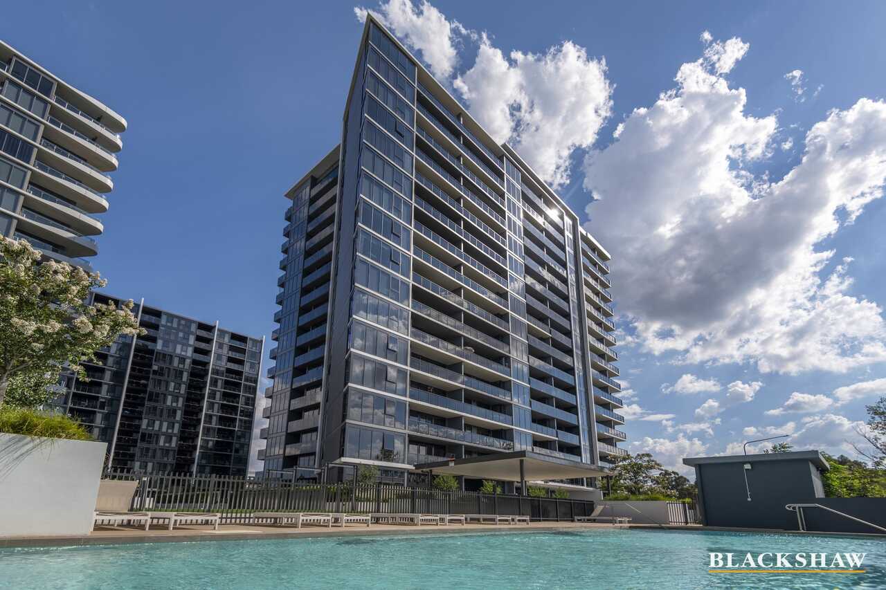 94/11 Irving Street Phillip