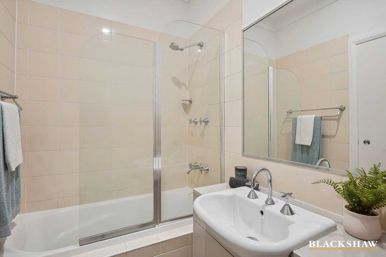 74 McCormack Street Curtin