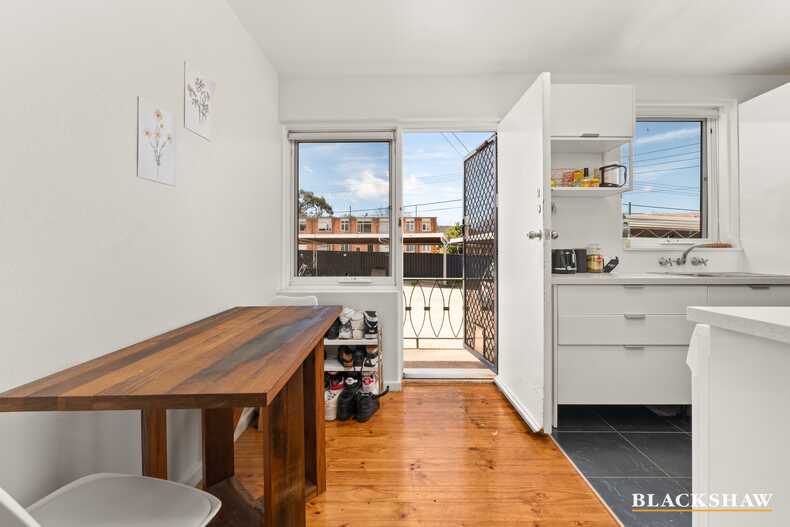 2/26 Frencham Street Downer