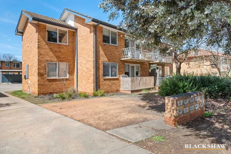 2/26 Frencham Street Downer