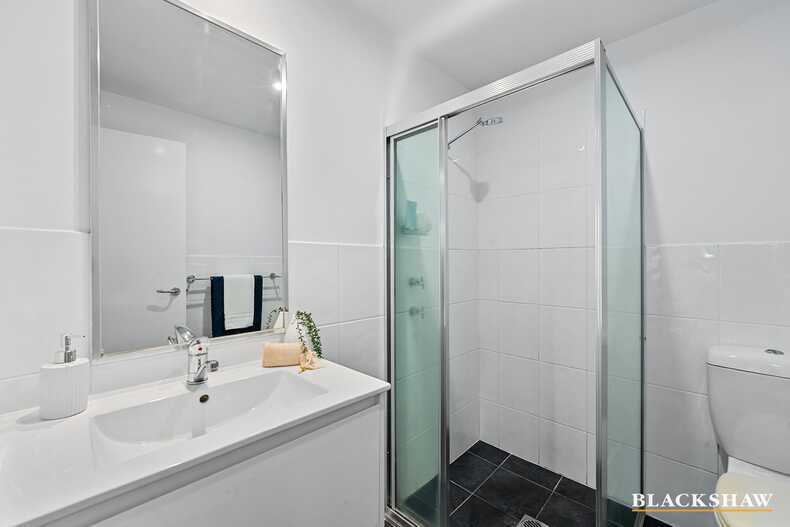 Unit 1/1 Eardley Street  Bruce